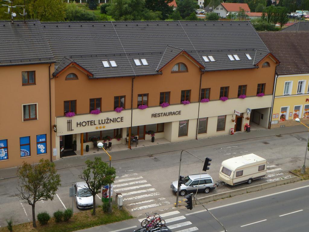 Hotel Lužnice Planá nad Lužnicí Buitenkant foto